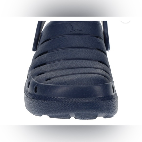 little Boy’s dark blue rubber easy slip-on comfortable lightweight clogs size 13 - Picture 3 of 6